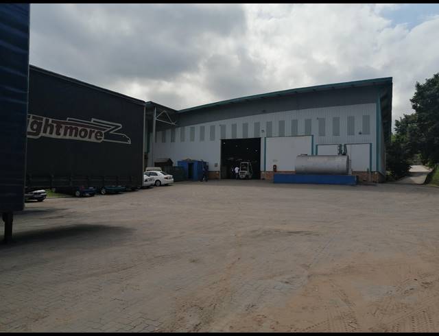 3,222M² WAREHOUSE RENTED IN MAHOGANY RIDGE